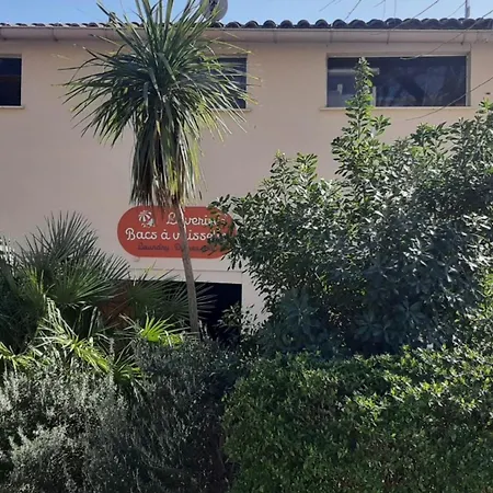 Mobil-home 4 Pers Avec Terrasse Au Pradet - Api-1-52-1279 * Le Pradet